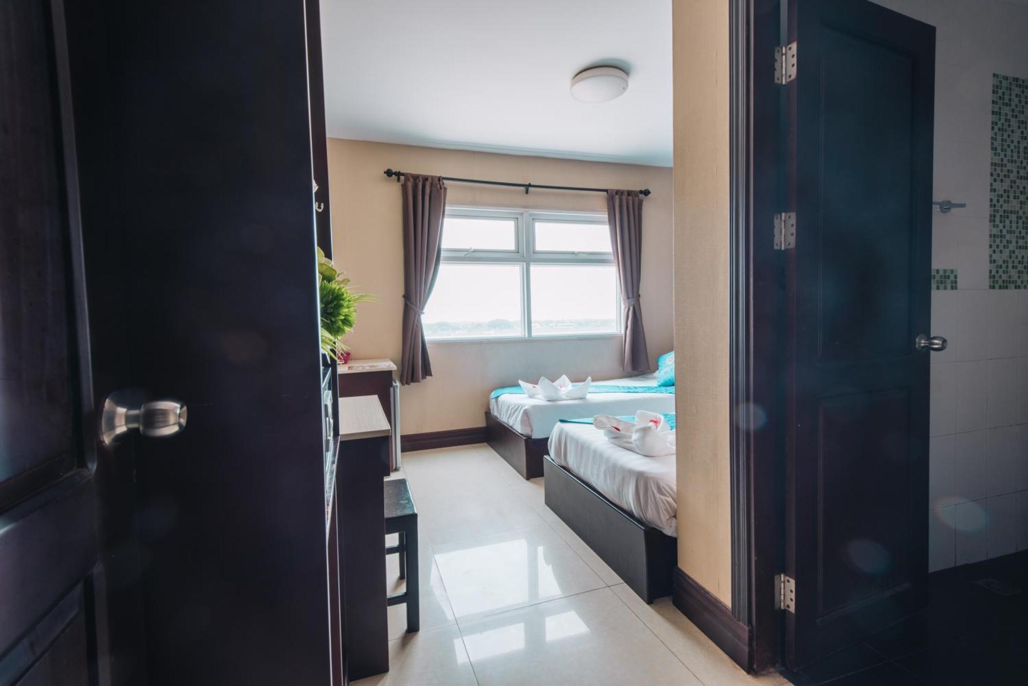 V Hotel Vientiane Exterior foto